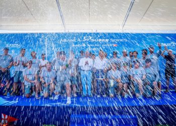 El «Quantum» se corona en la ría de Vigo