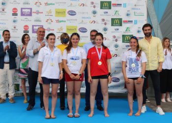 El Náutico de Vigo defenderá de nuevo a Galicia en la final nacional de la Regata de la Mujer
