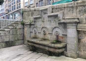 Una fuente que necesita restauración