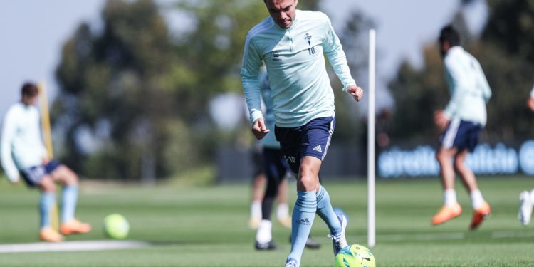 Aspas pide a Mouriño la continuidad de Denis Suárez