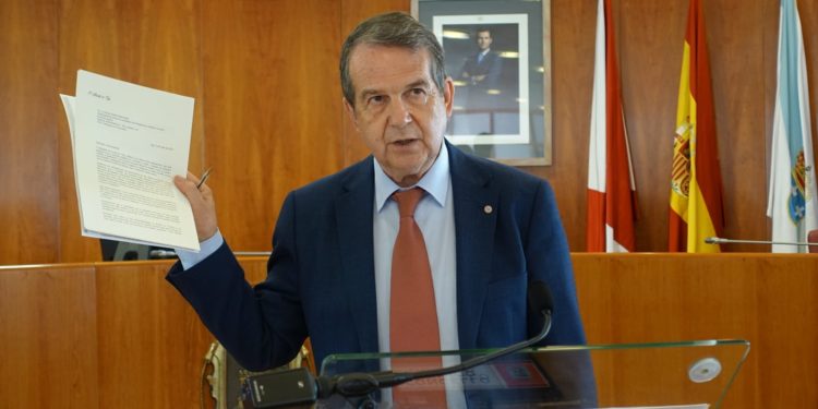 Caballero envía una carta a la Xunta para reunirse y cerrar el concierto de Muse en Balaídos