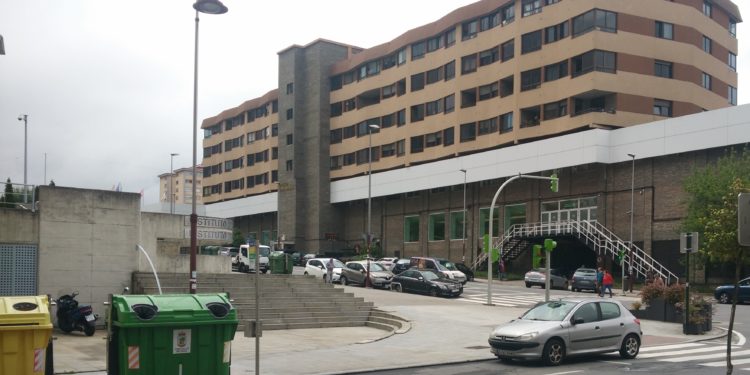 Detenido un vigués por dar puñetazos en la cabeza y en la cara a su pareja en plena calle