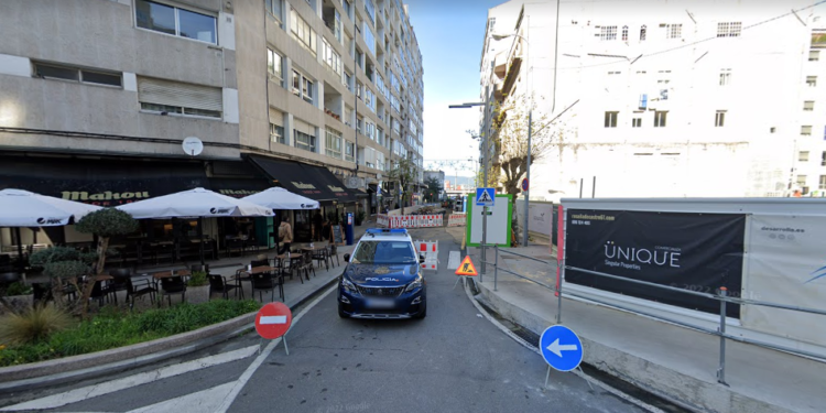 La rotura de una tubería de gas deja sin servicio a cientos de usuarios en el centro de Vigo