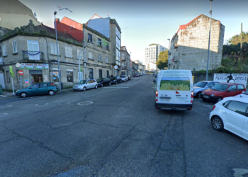 Un motorista ebrio se salta un control en Vigo y su acompañante es detenido por pegar a un policía