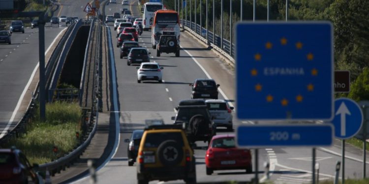 A UVigo lanza un programa de axudas para facer prácticas en empresas do norte de Portugal