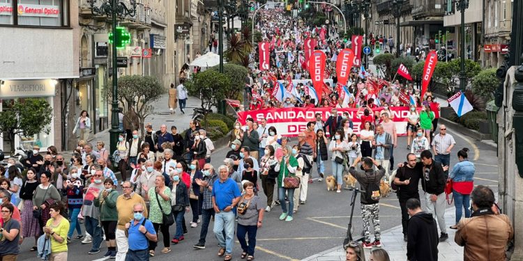 Miles de personas toman Vigo para exigir una sanidad pública de calidad: “Hay que tomar medidas”