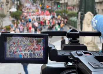 Miles de personas toman Vigo para exigir una sanidad pública de calidad: “Hay que tomar medidas”