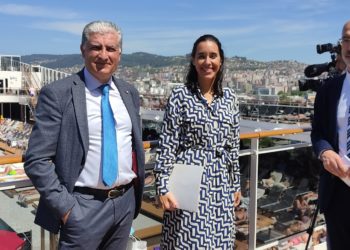 El innovador MSC Virtuosa hace escala por primera vez en el puerto de Vigo