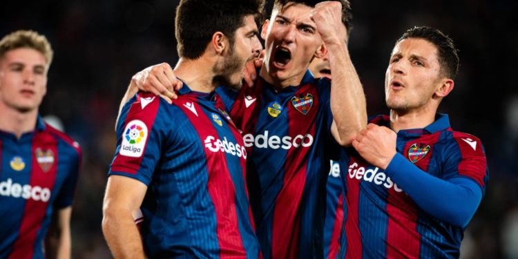 El Celta traslada al Levante su interés en el centrocampista Pepelu