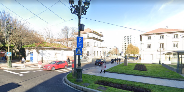 Detenido un joven en Vigo por golpear a un hombre en la cabeza con una botella rota