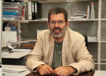 Fondo pesar na Uvigo polo falecemento do vicerreitor Manuel Ramos Cabrer