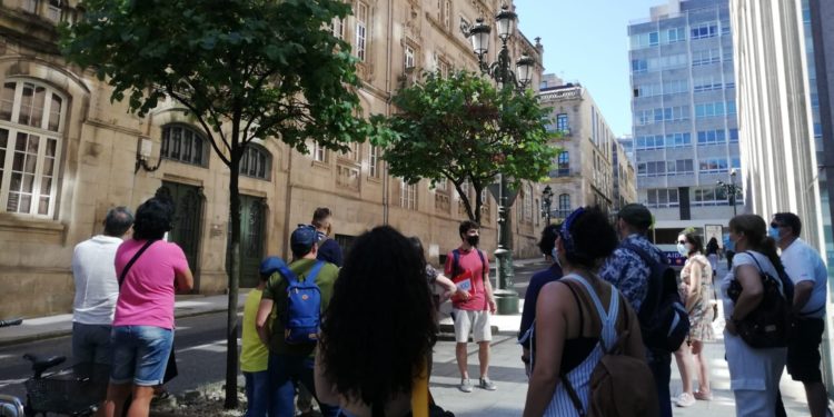 La alta demanda amplía las rutas para conocer “el Vigo que se perdió”