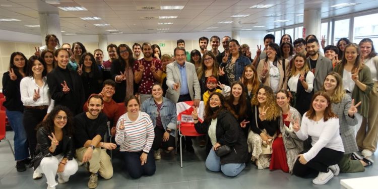 El Concello moviliza casi 30 vuelos al Reino Unido e Irlanda para el alumnado del ‘Vigo en inglés’