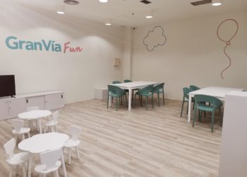 El Gran Vía de Vigo inaugura una ludoteca gratuita con talleres de robótica o impresión en 3D