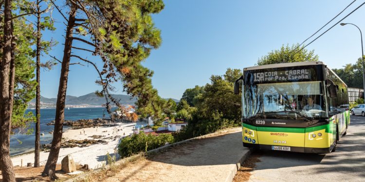 Vitrasa pondrá autobuses cada 20 minutos para ir a las playas por San Juan