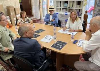 Nacen en Vigo la Asociación Évame y los premios Carlos Oroza