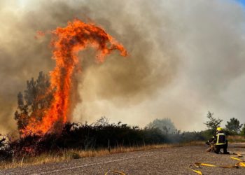Galicia despide julio con altas temperaturas y pendiente de los incendios