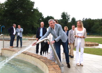 Pozo de Teáns reabre en Salvaterra y Rueda anuncia 800.000 euros para el turismo termal