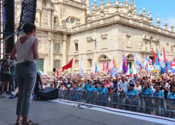 ‘Galiza non ten rei’ y ‘Non son borbóns, son bribóns’: voces contra la monarquía en la manifestación del BNG