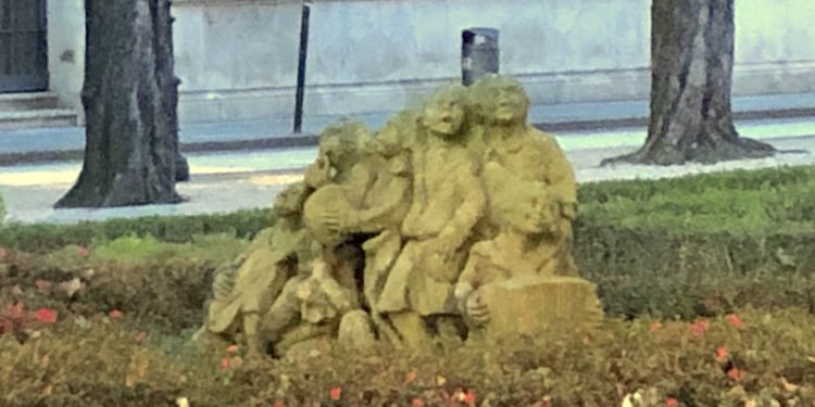 El misterioso paradero de la fuente de los niños con paraguas