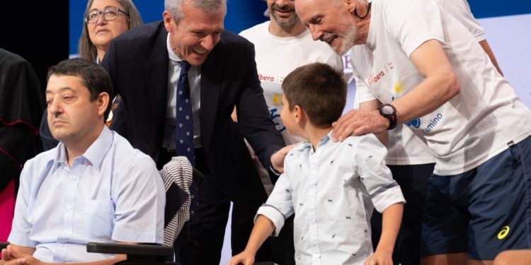 Discamino recibe la Medalla de Galicia por su promoción del Xacobeo