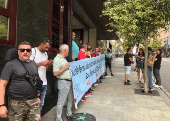 Reunión ‘in extremis’ para evitar la huelga de recogida de basura y limpieza de playas en Vigo