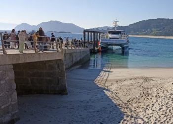 Los tribunales obligan a la Xunta a establecer los horarios de atraque de las navieras en Cíes
