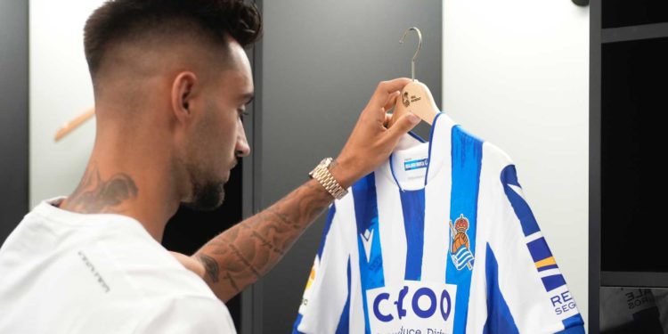 Brais Méndez ya pertenece a la Real Sociedad: “El club me viene como anillo al dedo”