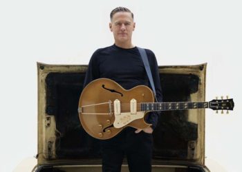 Bryan Adams cancela su concierto en Valencia pero mantiene la cita en Vigo