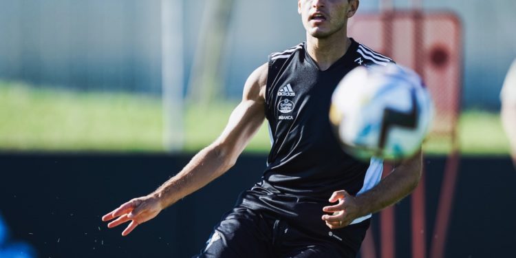 La AFE amenaza al Celta con acciones legales por “apartar” a Denis Suárez