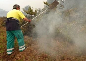 El incendio de Baiona arrasa ya 40 hectáreas: descartada la alerta por cercanía a las viviendas
