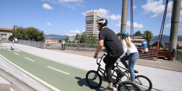 La Avenida de Europa reservará un carril exclusivo para bicis y patinetes durante O Marisquiño