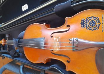 Detenido un hombre en Vigo por robar un violín de 7.000 euros e intentar venderlo