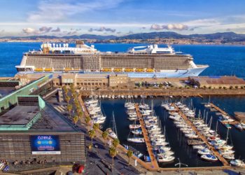 «Himno de los mares» para el resurgir del tráfico de cruceros en Vigo