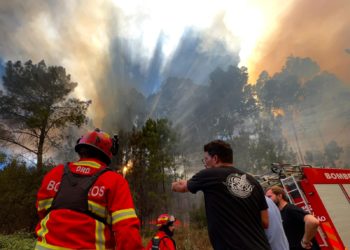 Portugal combate varios incendios en el Minho en el primer día de alerta por la ola de calor