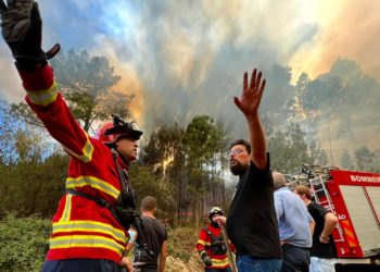 Portugal combate varios incendios en el Minho en el primer día de alerta por la ola de calor