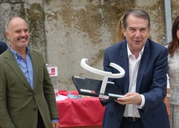 Primera piedra para el Halo de Vigo, el ascensor de 12,5 millones: “Dará la vuelta al mundo”