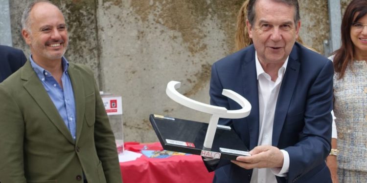 Primera piedra para el Halo de Vigo, el ascensor de 12,5 millones: “Dará la vuelta al mundo”