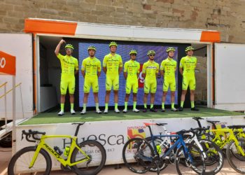 Asier González lidera al Vigo-Rías Baixas en Tenerife