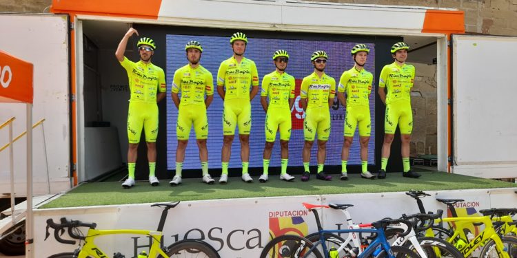 Asier González lidera al Vigo-Rías Baixas en Tenerife