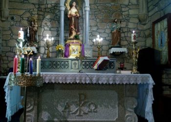 El Obispado de Tui-Vigo apoya al cura de As Neves que descartó a una madrina por concubinato