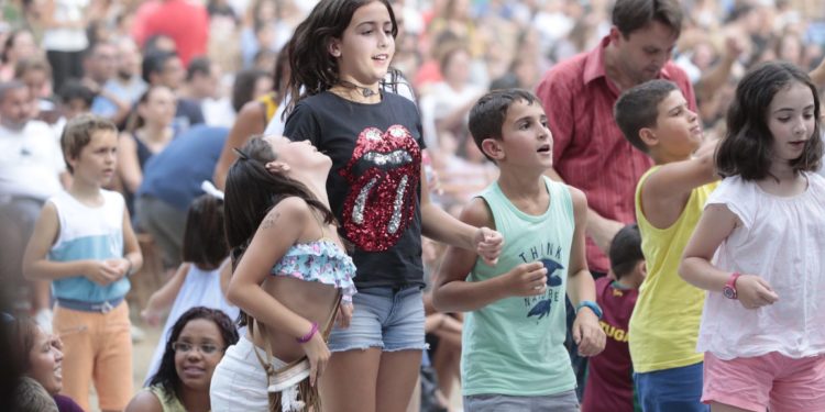 Castrelos cierra sus conciertos infantiles con Rock en Familia y su ‘I love rock and roll’