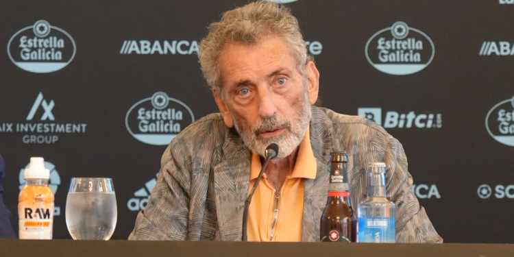 Mouriño confirma a Mingueza y Marchesín, espera a Carles Pérez y busca otro delantero