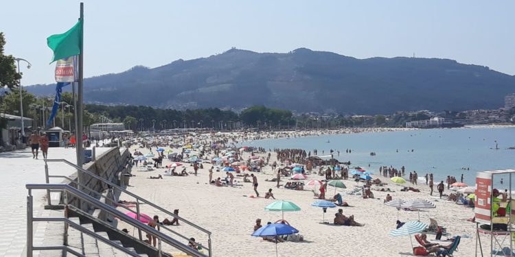 Vigo pide “ahorro absoluto” de agua a la industria y optimiza el uso de duchas, lavapiés y riegos