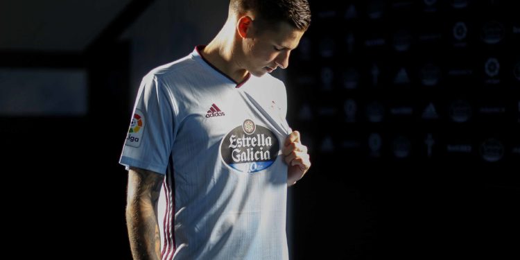 Santi Mina, a punto de viajar a Arabia Saudí para fichar por el Al Shabab