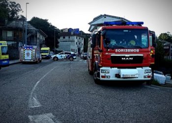 Muere atropellado por su propio vehículo en un garaje de Mos