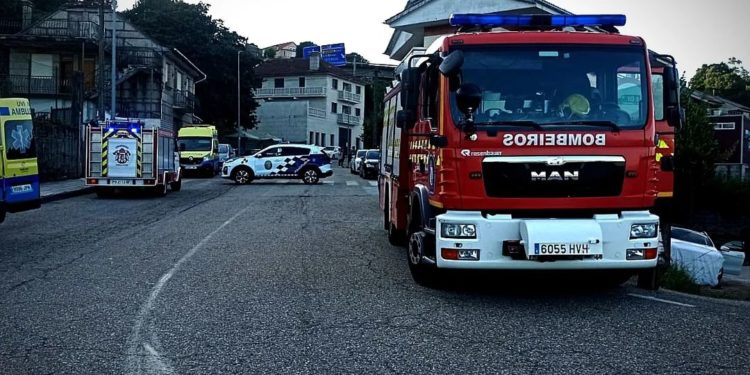 Muere atropellado por su propio vehículo en un garaje de Mos