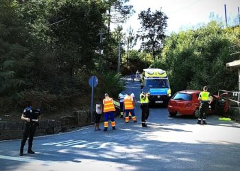Fallece un conductor que se salió de la vía en Mos