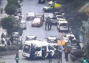 El coche que se metió en sentido contrario por el centro de Vigo recorrió unos 300 metros
