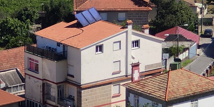 Vigo congelará los impuestos en 2023 y rebajará el IBI por instalar placas solares
